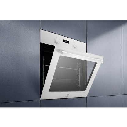 Electrolux cepeškrāsns (iebūvējama) 65l, balta EOF5C50BV