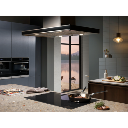 Electrolux indukcijas plīts virsma, iebūv., 60 cm ar Hob2Hood, melna EIS6648