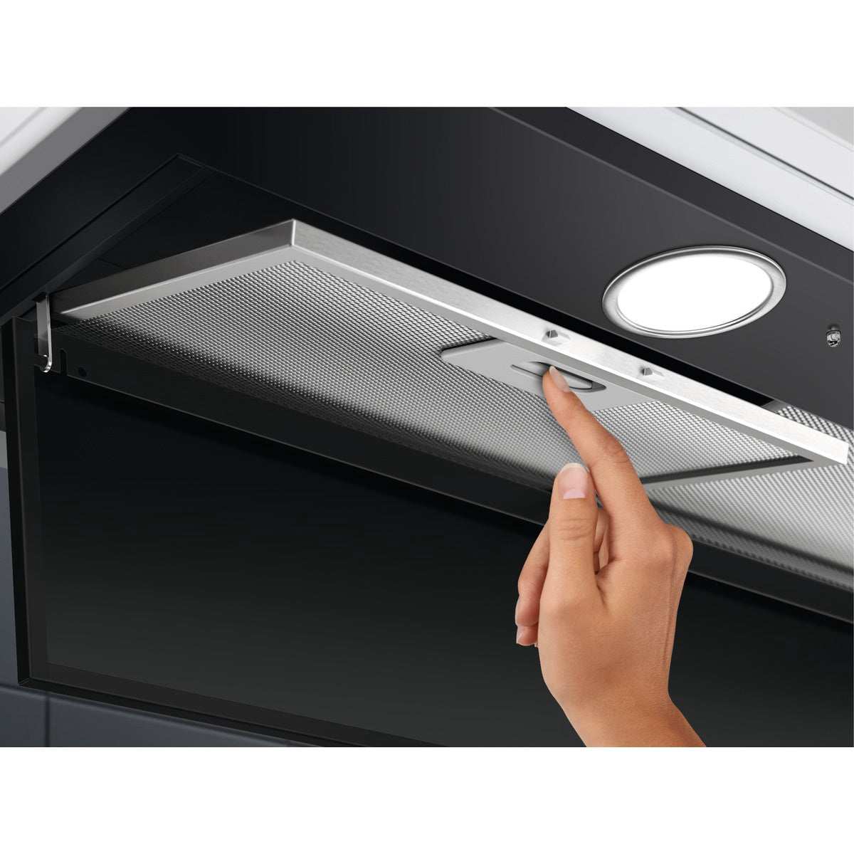 Electrolux iebūvējams tvaika nosūcējs, melns, 80 cm LFG719R