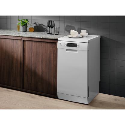 Electrolux šaura trauku mazgājamā mašīna, balta ESS42220SW
