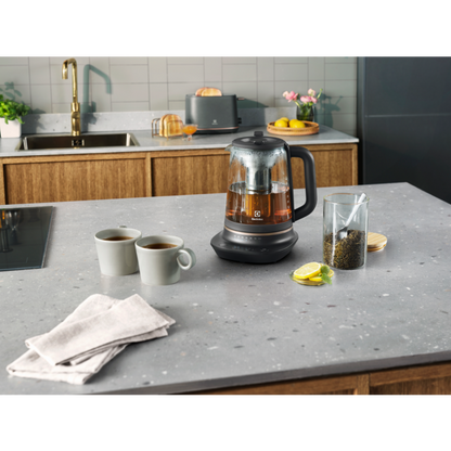 Electrolux tējkanna 1.7l E7GK1-8BP