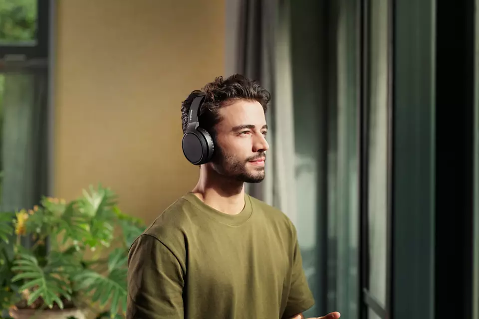 PHILIPS On-Ear austiņas ar Bluetooth, melnas TAH5205BK/00