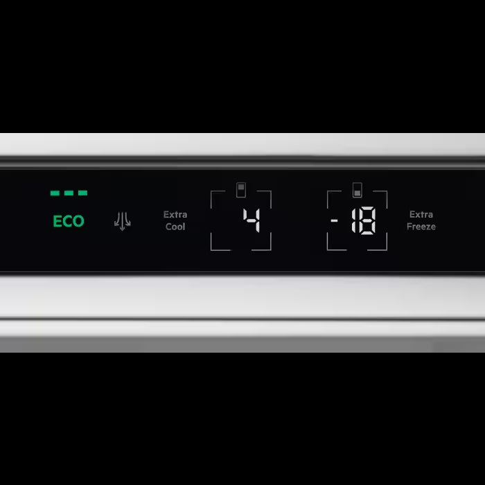 Electrolux 700.sērijas iebūv. ledusskapis ar saldētavu apakšā, balts, 177.2 cm, F LNG7TE18S