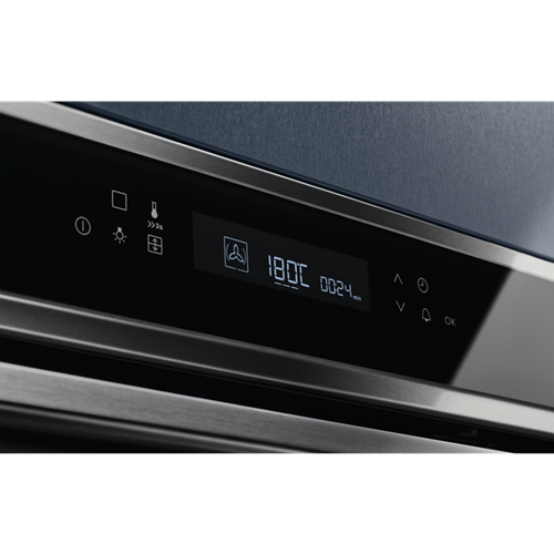 Встраиваемая духовка ELECTROLUX EOE7P31X Дисплей