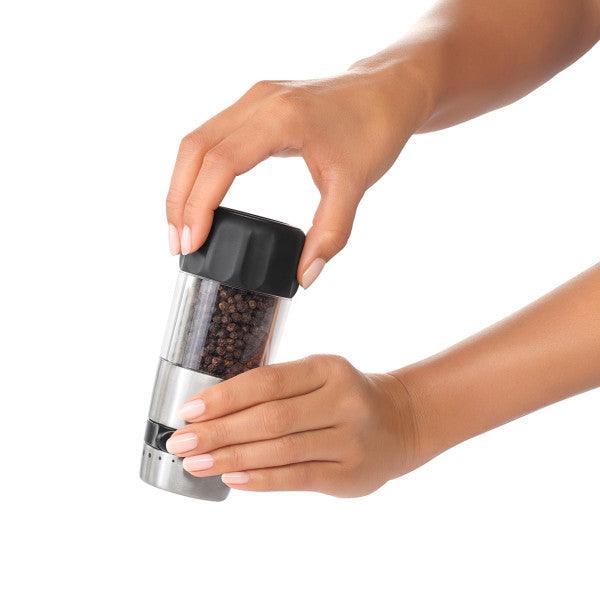 Garšvielu dzirnaviņas OXO Accent Mess-Free Pepper Grinder - DomoTehnika