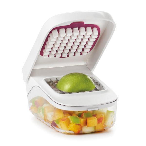 Dārzeņu smalcinātājs OXO Vegetable Chopper with Easy-Pour Opening - DomoTehnika
