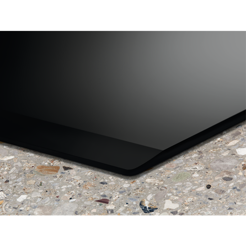 Electrolux indukcijas plīts virsma, melna LIR60433B