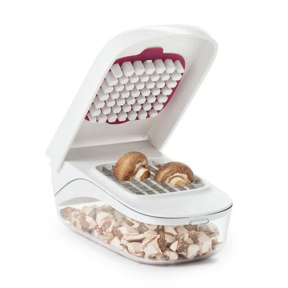 Dārzeņu smalcinātājs OXO Vegetable Chopper with Easy-Pour Opening - DomoTehnika