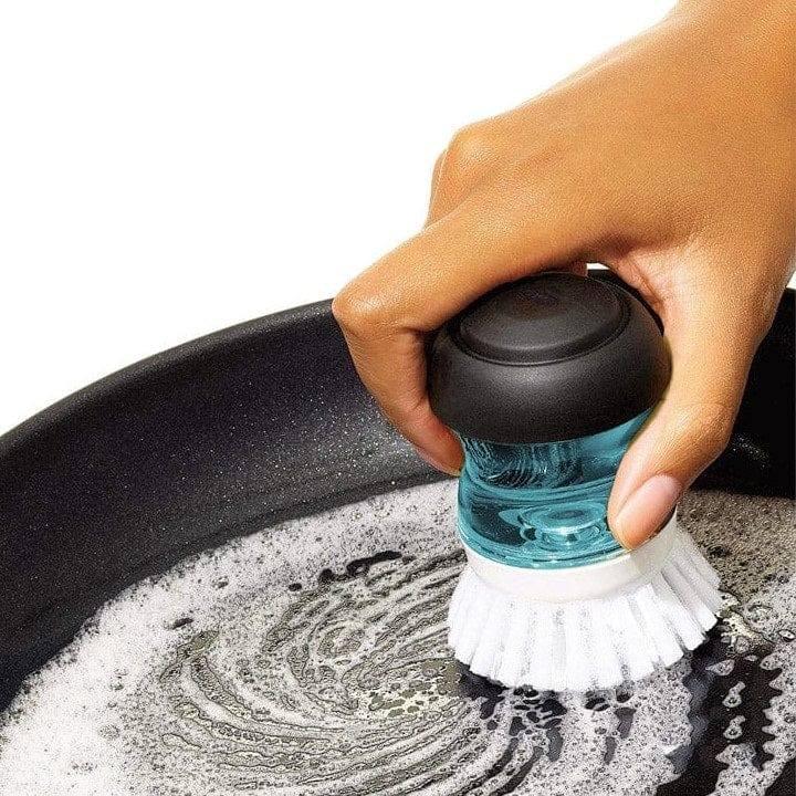 Trauku mazg.līdz.dozators OXO Soap Dispensing Palm Brush 36481 - DomoTehnika