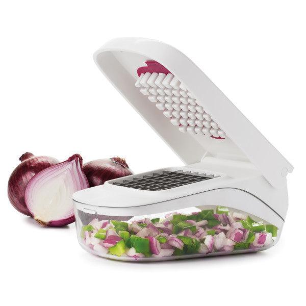 Dārzeņu smalcinātājs OXO Vegetable Chopper with Easy-Pour Opening - DomoTehnika